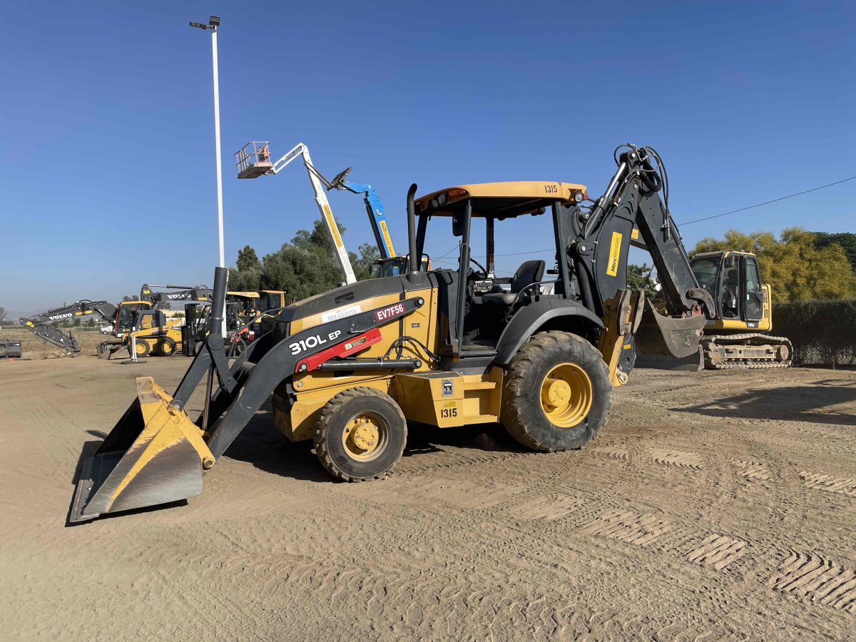 Subcategory - 0-69 HP Backhoe Loaders | image 0