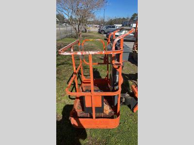 Gallery Thumbnail - Subcategory - 40+ Ft Electric Articulating Booms | image 2