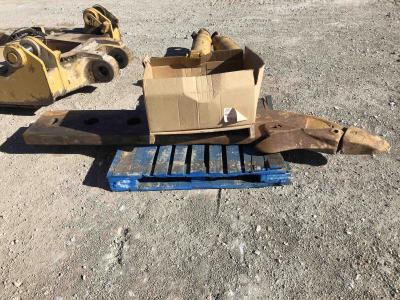 Gallery Thumbnail - Subcategory - 300+ HP Crawler Dozers | image 13