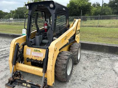 Gallery Thumbnail - Subcategory - 1,100-2,999 Lb Skid Steer Loaders | image 1