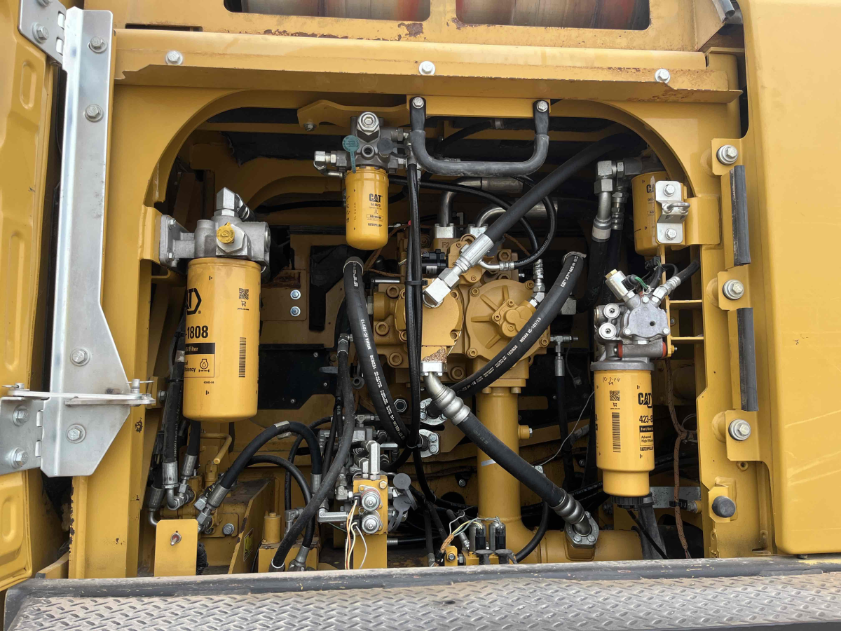 Subcategory - 100,000+ Lb Excavators | image 10