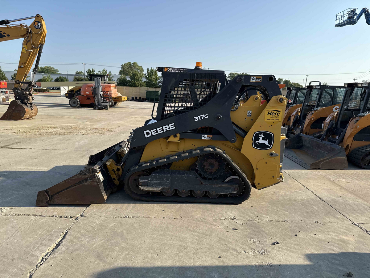 Subcategory - 2,000+ Lb Compact Track Loaders | image 5