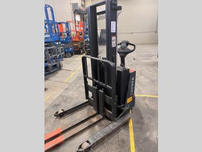 Gallery Thumbnail - Subcategory - Walk-Behind Electric Stackers | image 2