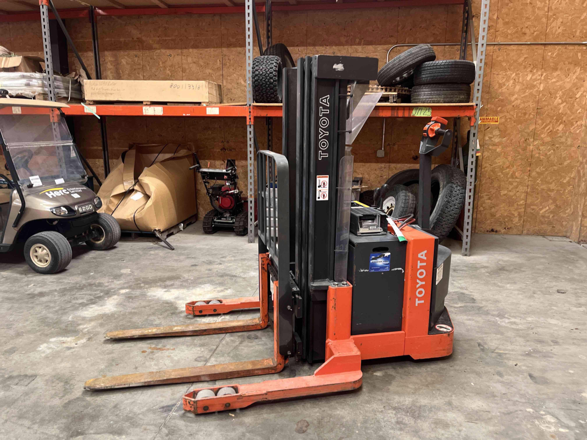Subcategory - Walk-Behind Electric Stackers | image 0