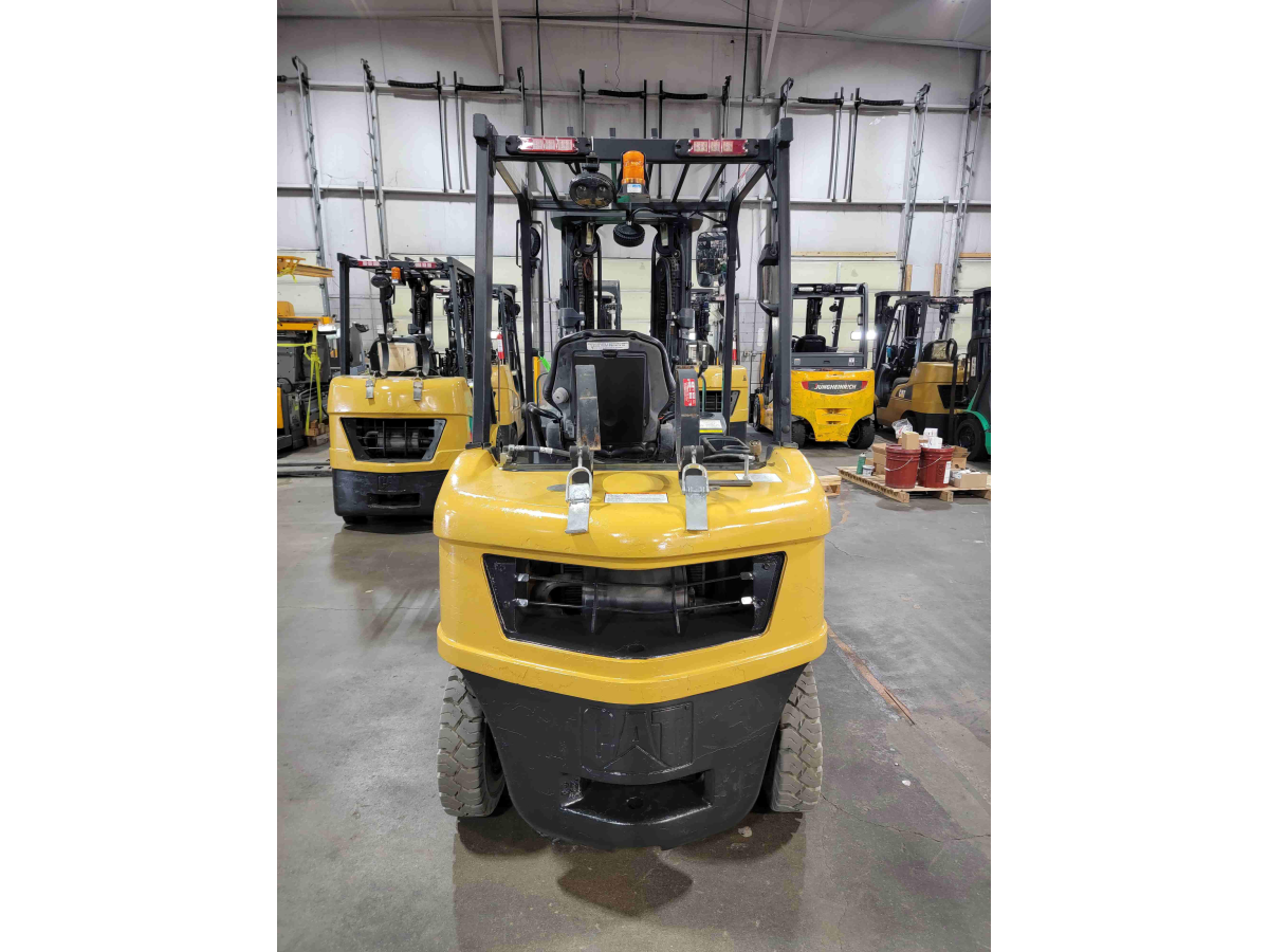 Subcategory - 0-19,999 Lb Pneumatic Tire Forklift Trucks | image 2