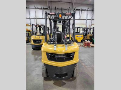 Gallery Thumbnail - Subcategory - 0-19,999 Lb Pneumatic Tire Forklift Trucks | image 2