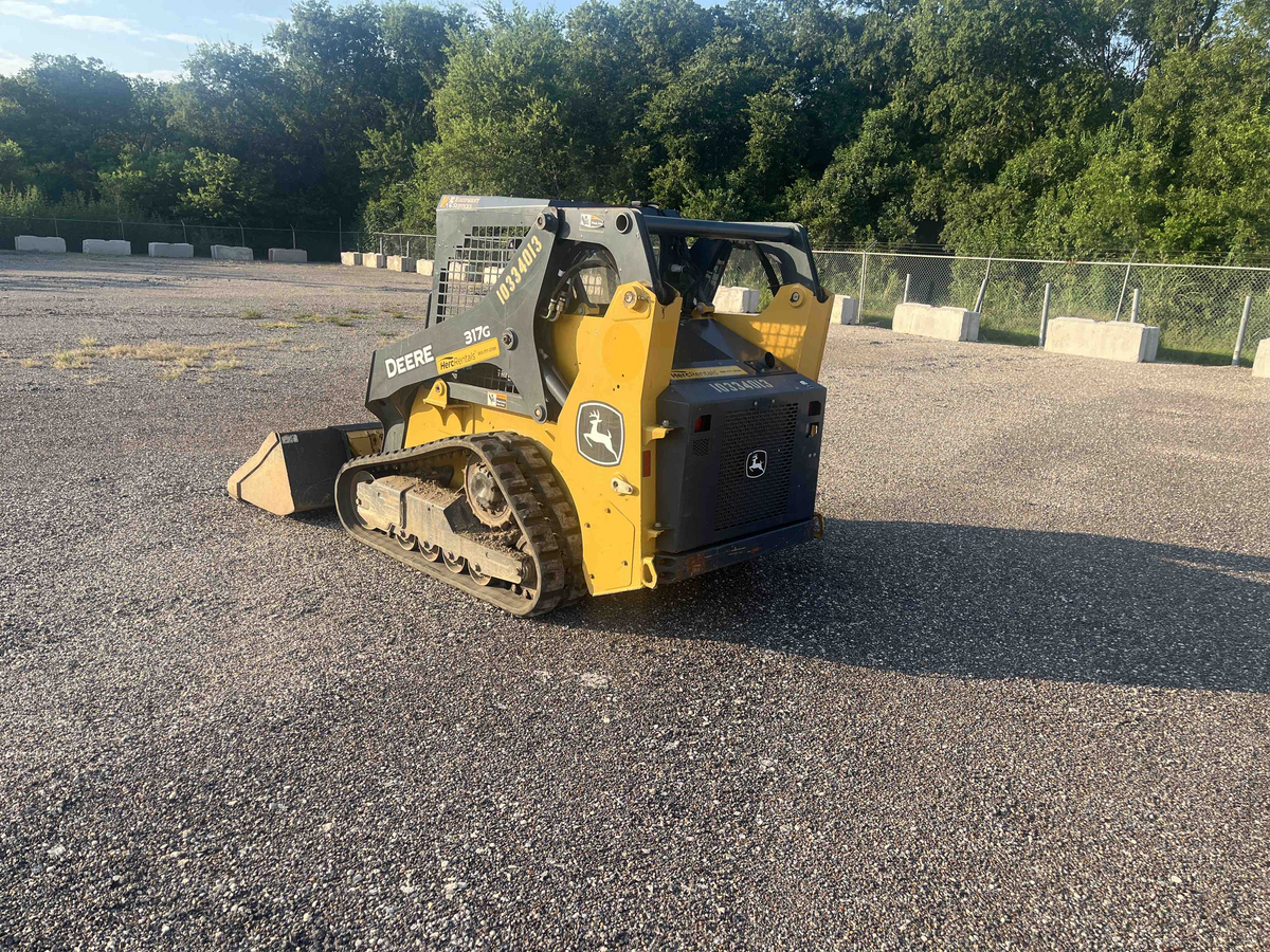 Subcategory - 2,000+ Lb Compact Track Loaders | image 2