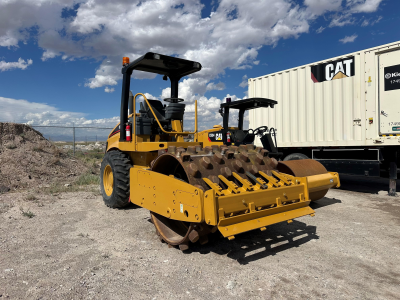 Detail Photo - 2007 Caterpillar CS-433E