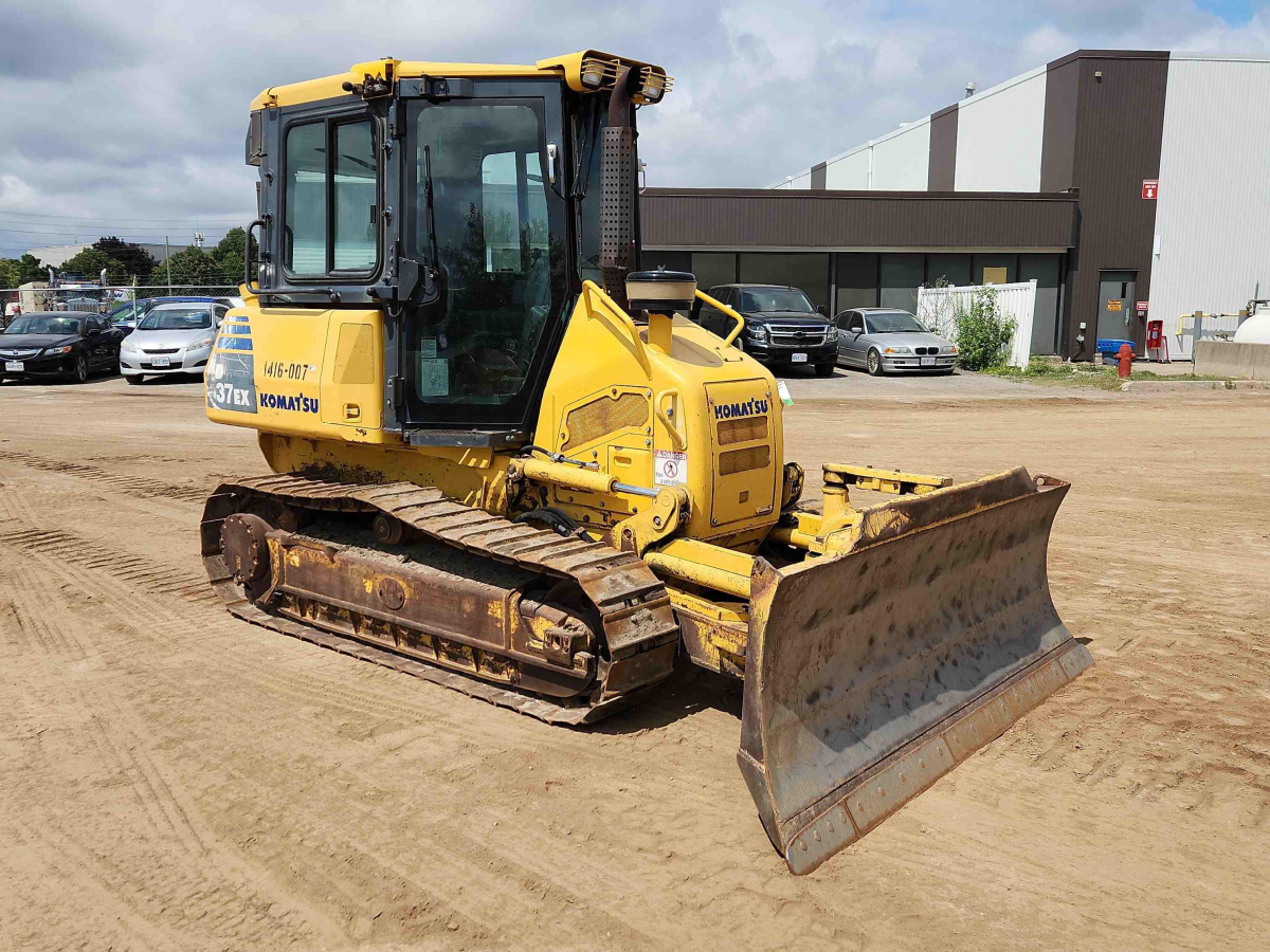 Subcategory - 0-114 HP Crawler Dozers | image 1