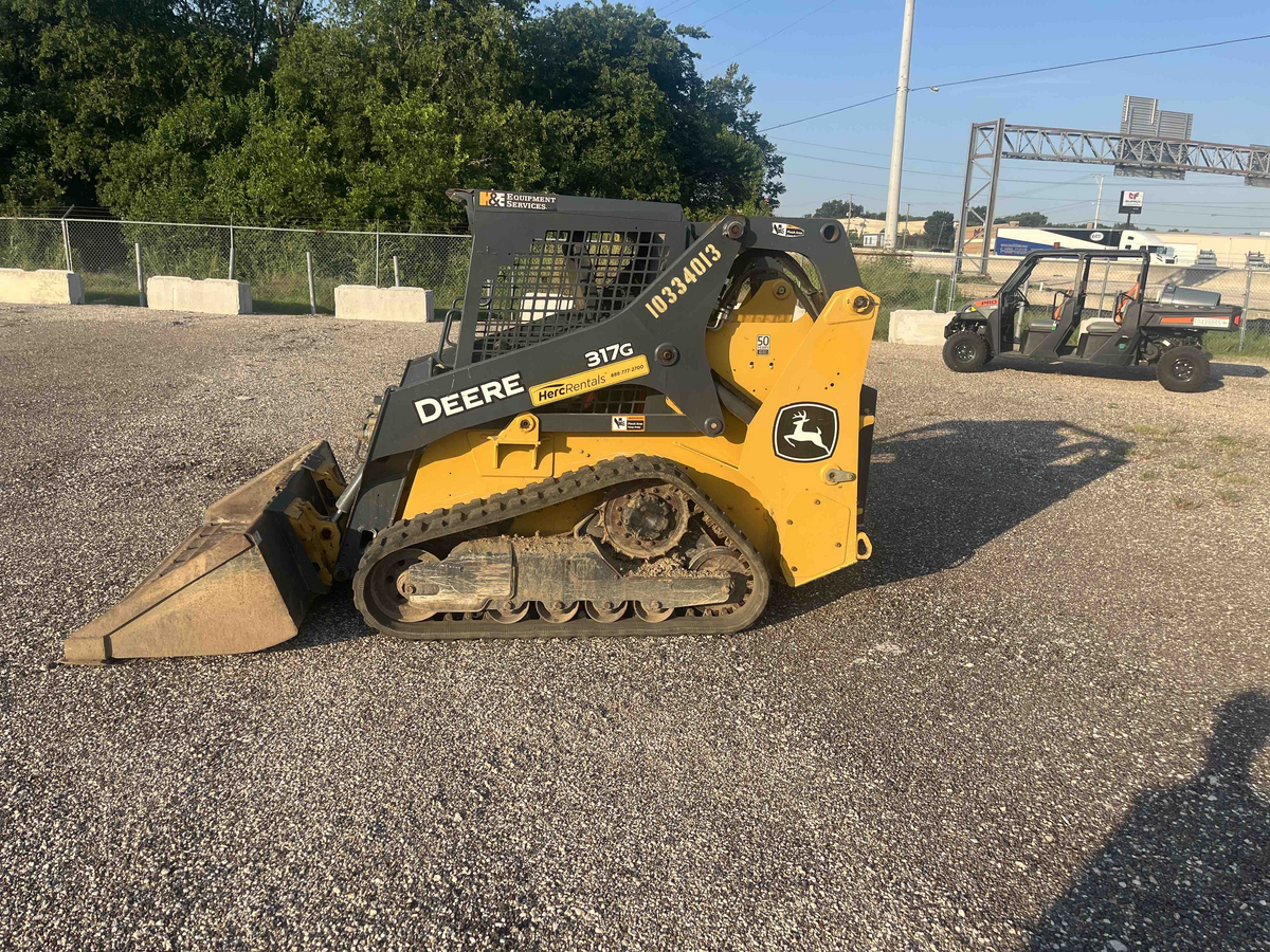 Subcategory - 2,000+ Lb Compact Track Loaders | image 5