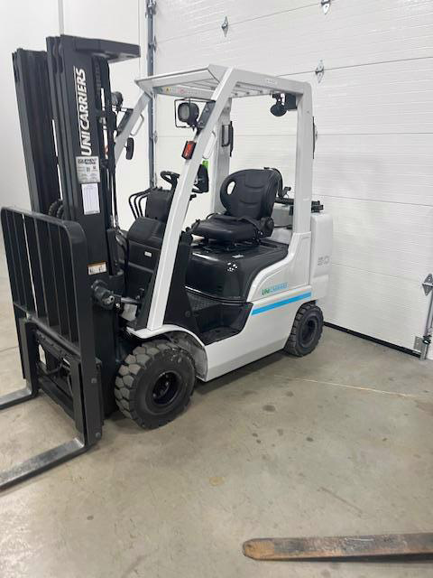Subcategory - 0-19,999 Lb Pneumatic Tire Forklift Trucks | image 1