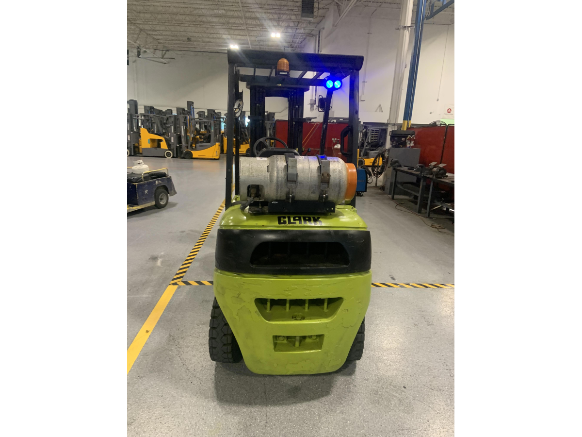 Subcategory - 0-19,999 Lb Pneumatic Tire Forklift Trucks | image 2