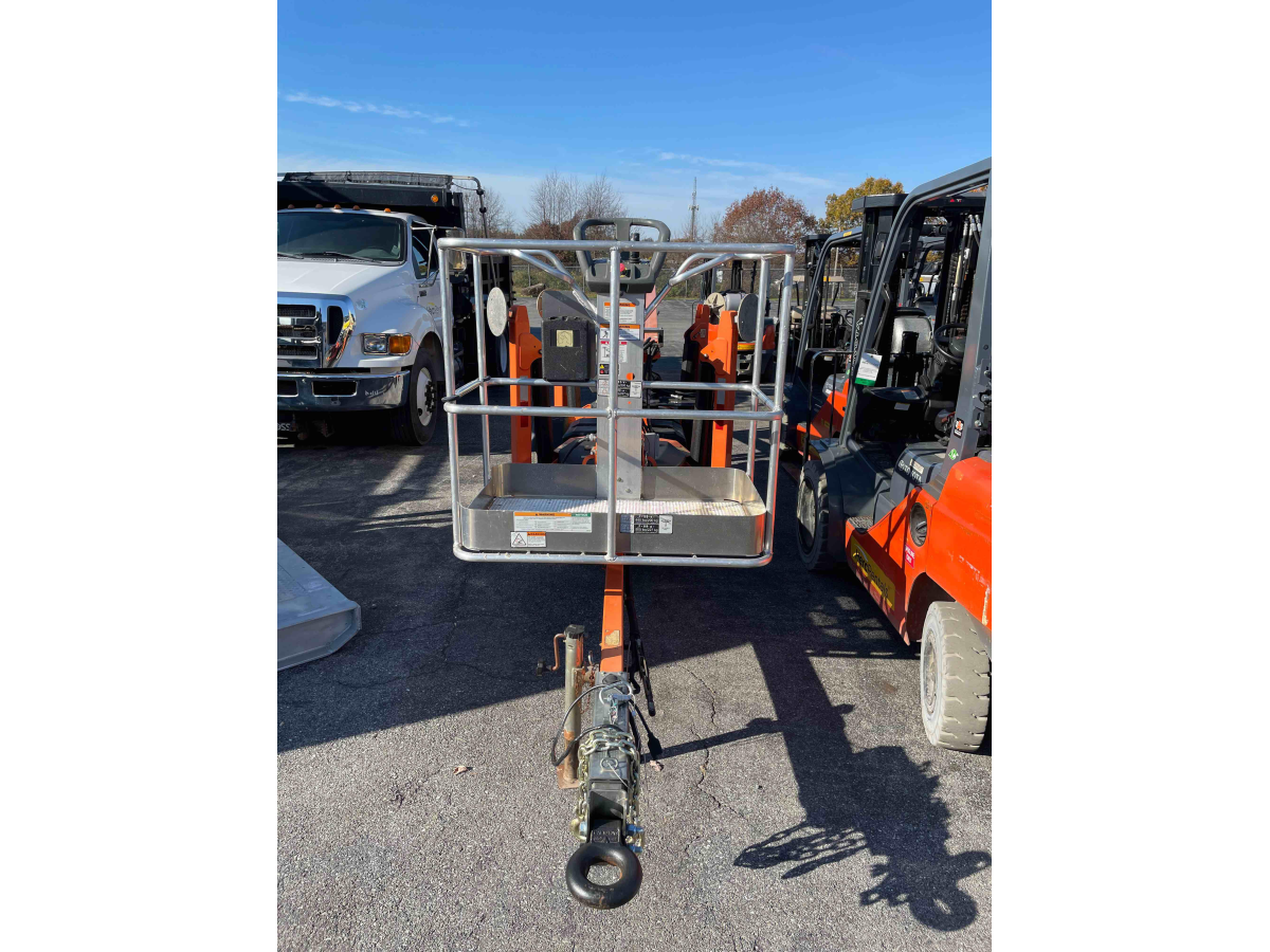 Subcategory - Towable Booms | image 1