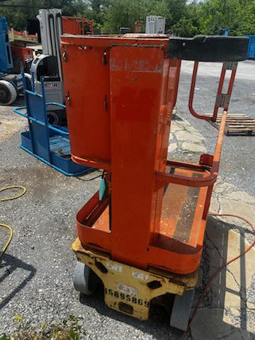 Subcategory - Self-Propelled Mast Lifts | image 1