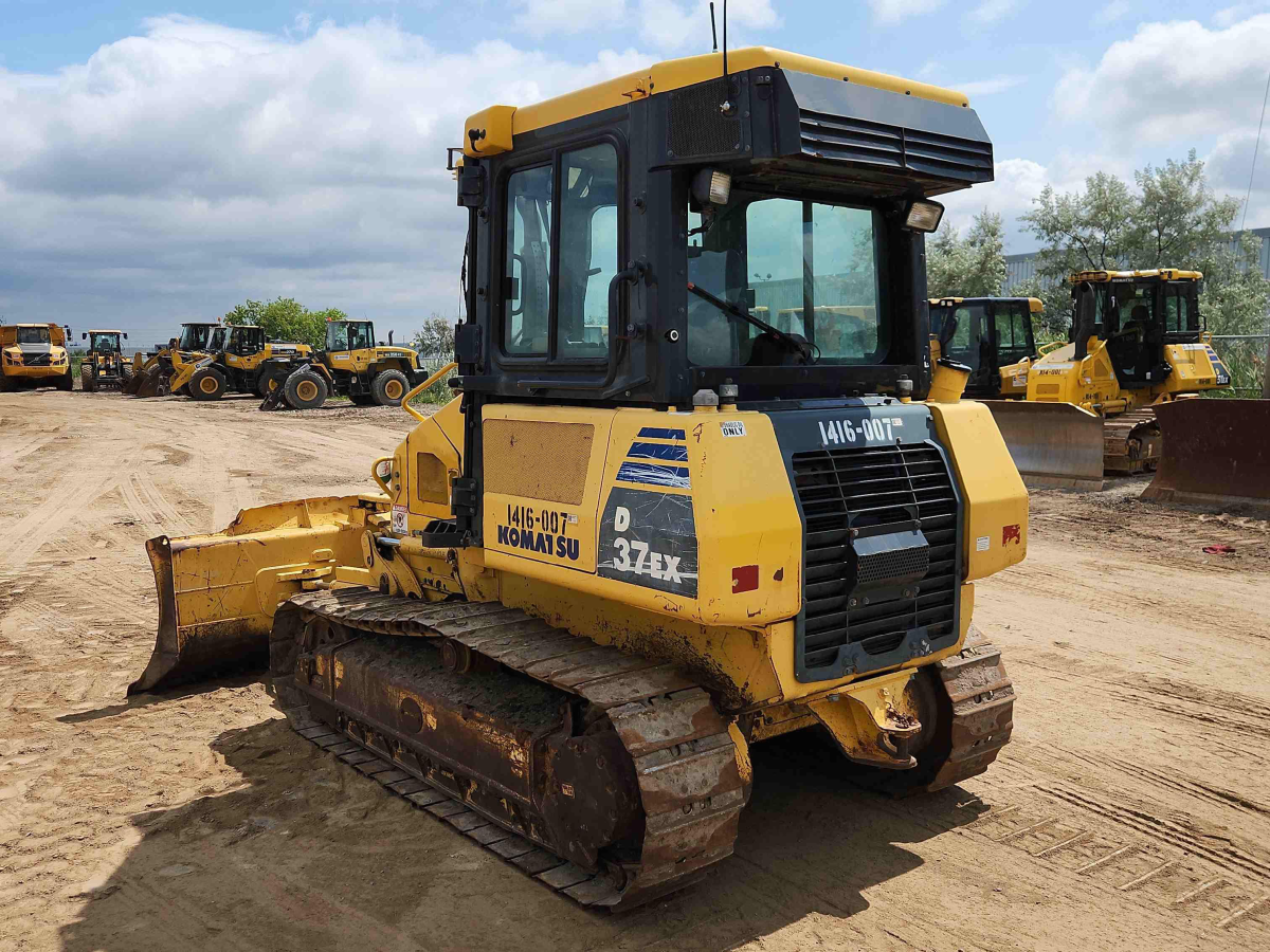 Subcategory - 0-114 HP Crawler Dozers | image 3