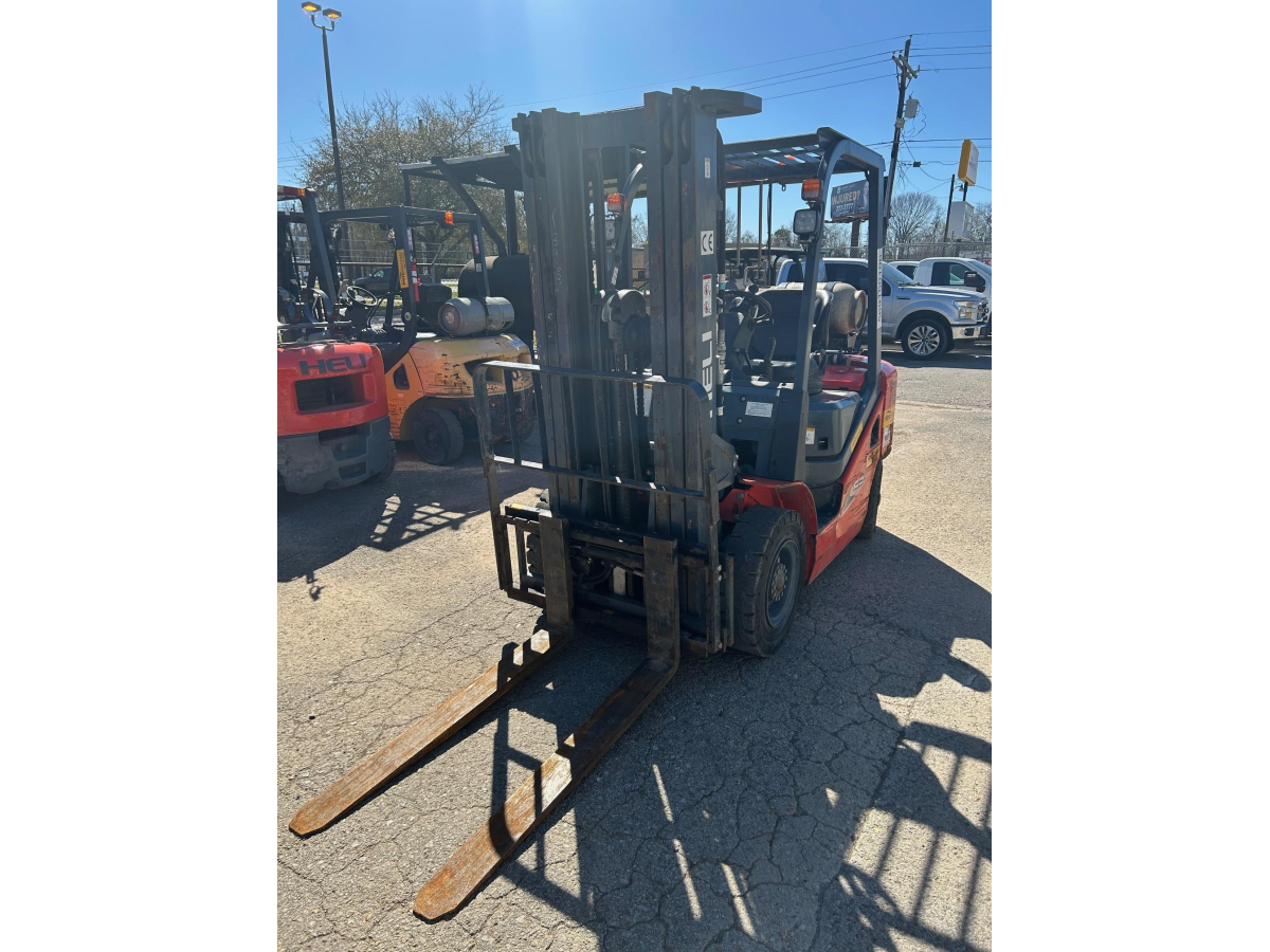 Subcategory - 0-19,999 Lb Cushion Tire Forklift Trucks | image 2