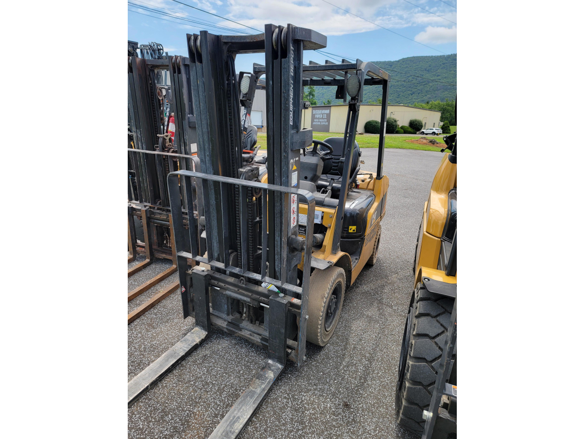Subcategory - 0-19,999 Lb Pneumatic Tire Forklift Trucks | image 3