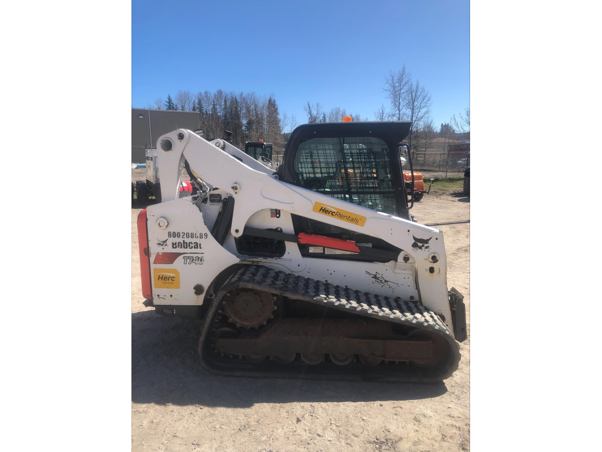 Detail Photo - 2018 Bobcat T740 | image 1