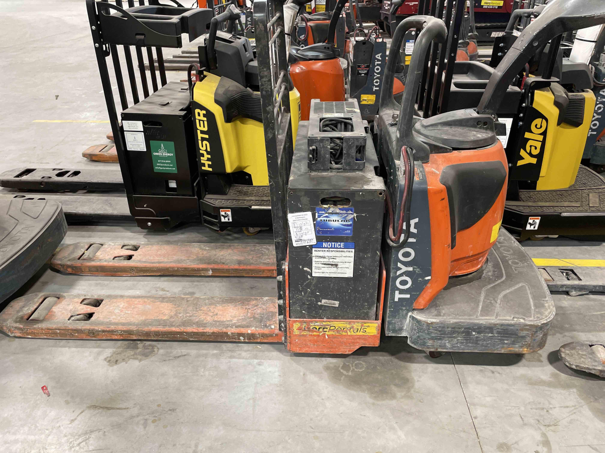 Subcategory - Pallet Trucks | image 0