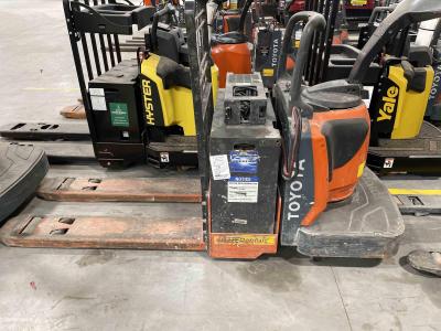 Gallery Thumbnail - Subcategory - Pallet Trucks | image 0