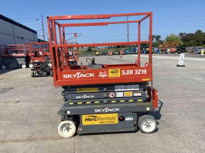 Gallery Thumbnail - Subcategory - 19+ Ft Electric Scissor Lifts | image 2