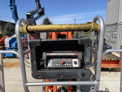 Gallery Thumbnail - Subcategory - Track-Driven Articulating Booms | image 4