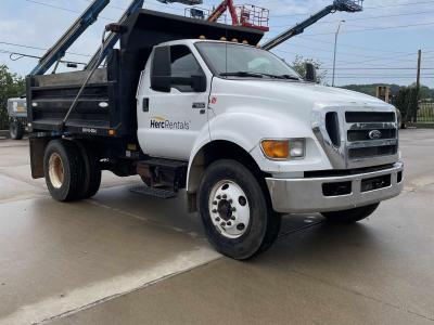 Gallery Thumbnail - Detail Photo - 2015 Ford F-650 | image 0