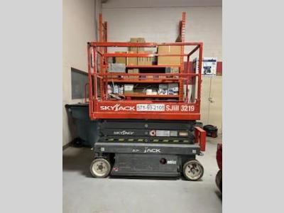 Gallery Thumbnail - Subcategory - 19+ Ft Electric Scissor Lifts | image 3