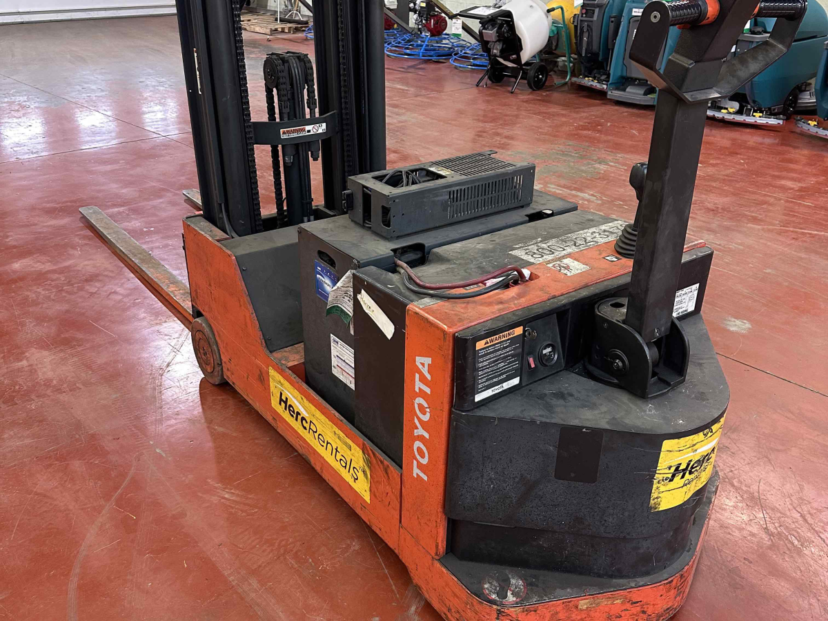 Subcategory - Walk-Behind Electric Stackers | image 0