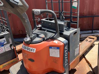 Gallery Thumbnail - Subcategory - Pallet Trucks | image 5