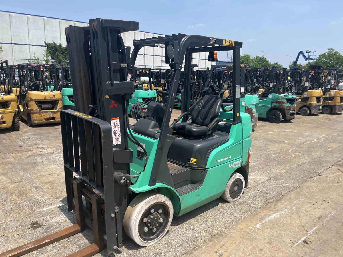 Subcategory - 0-19,999 Lb Cushion Tire Forklift Trucks | image 0