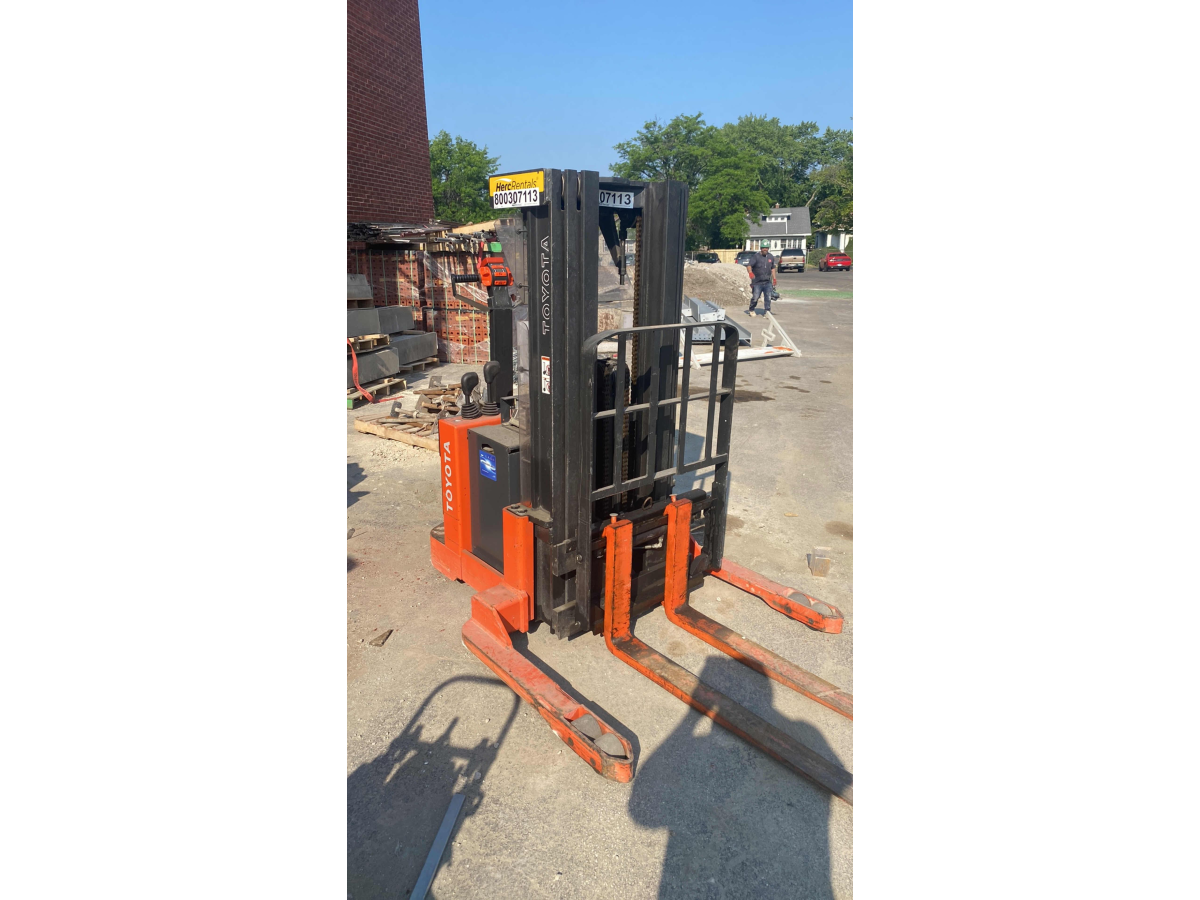 Subcategory - Walk-Behind Electric Stackers | image 0