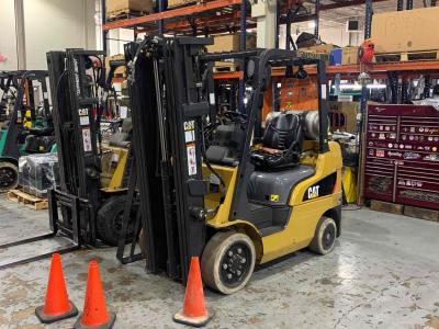 Gallery Thumbnail - Subcategory - 0-19,999 Lb Cushion Tire Forklift Trucks | image 0