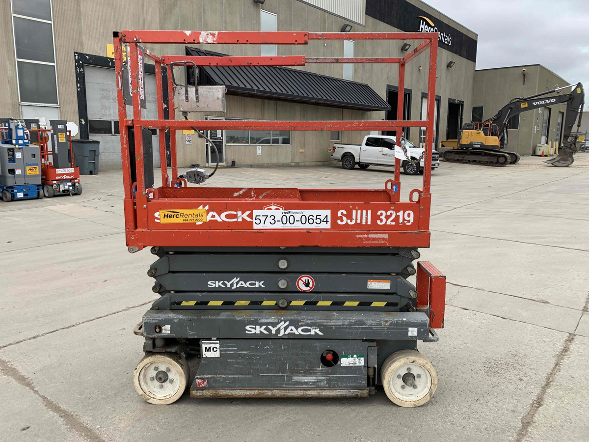 Subcategory - 19+ Ft Electric Scissor Lifts | image 3