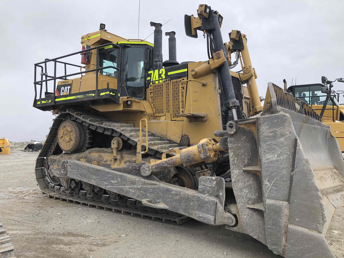 Subcategory - 300+ HP Crawler Dozers | image 0