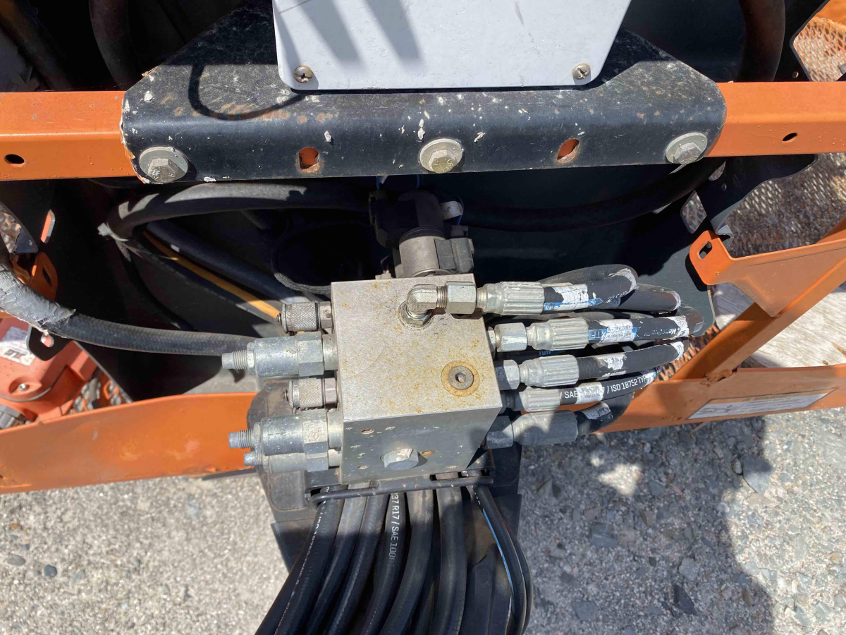 Detail Photo - 2015 JLG 600AJ | image 16