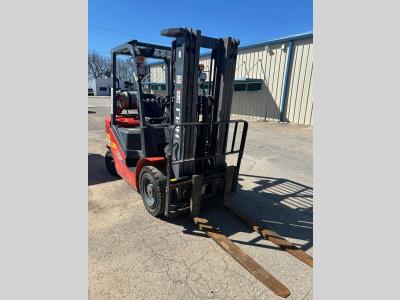 Gallery Thumbnail - Subcategory - 0-19,999 Lb Cushion Tire Forklift Trucks | image 1