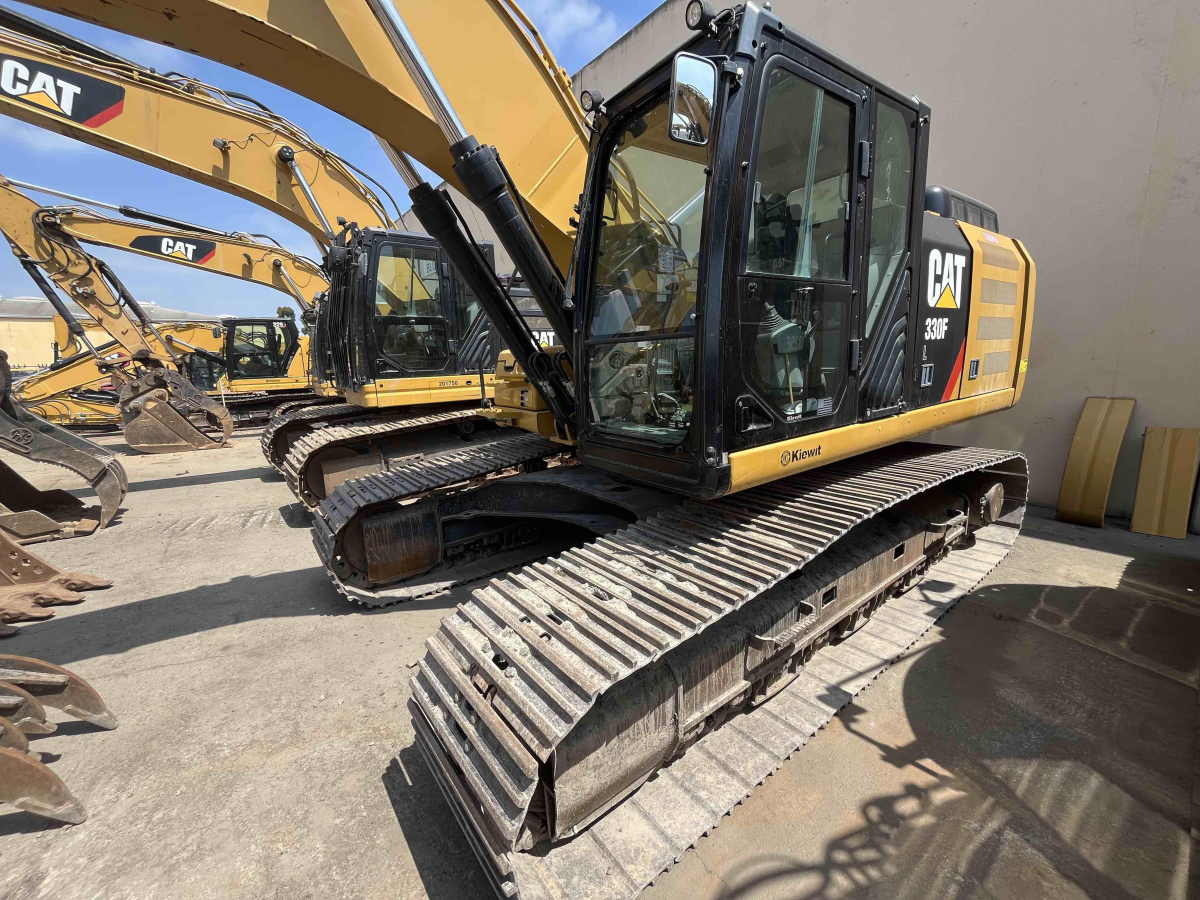 Subcategory - 45,000-74,999 Lb Excavators | image 2