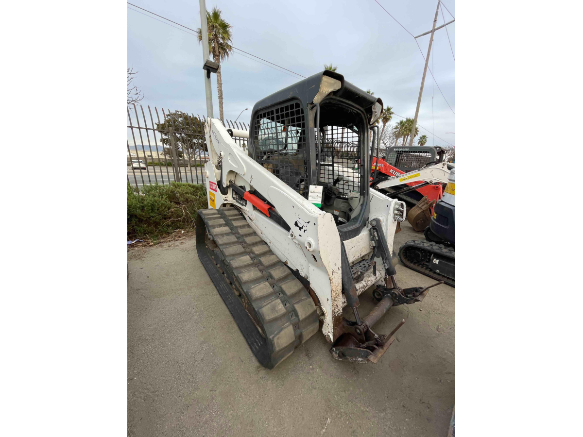 Detail Photo - 2017 Bobcat T740 | image 4