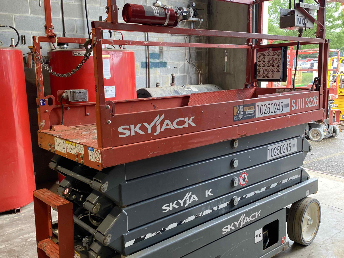 Subcategory - 19+ Ft Electric Scissor Lifts | image 0