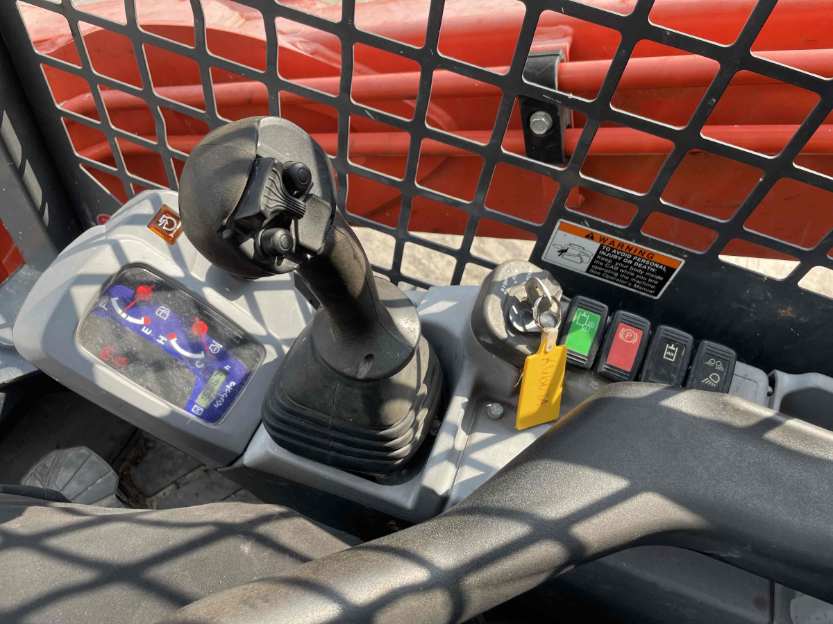 Subcategory - 2,000+ Lb Compact Track Loaders | image 5