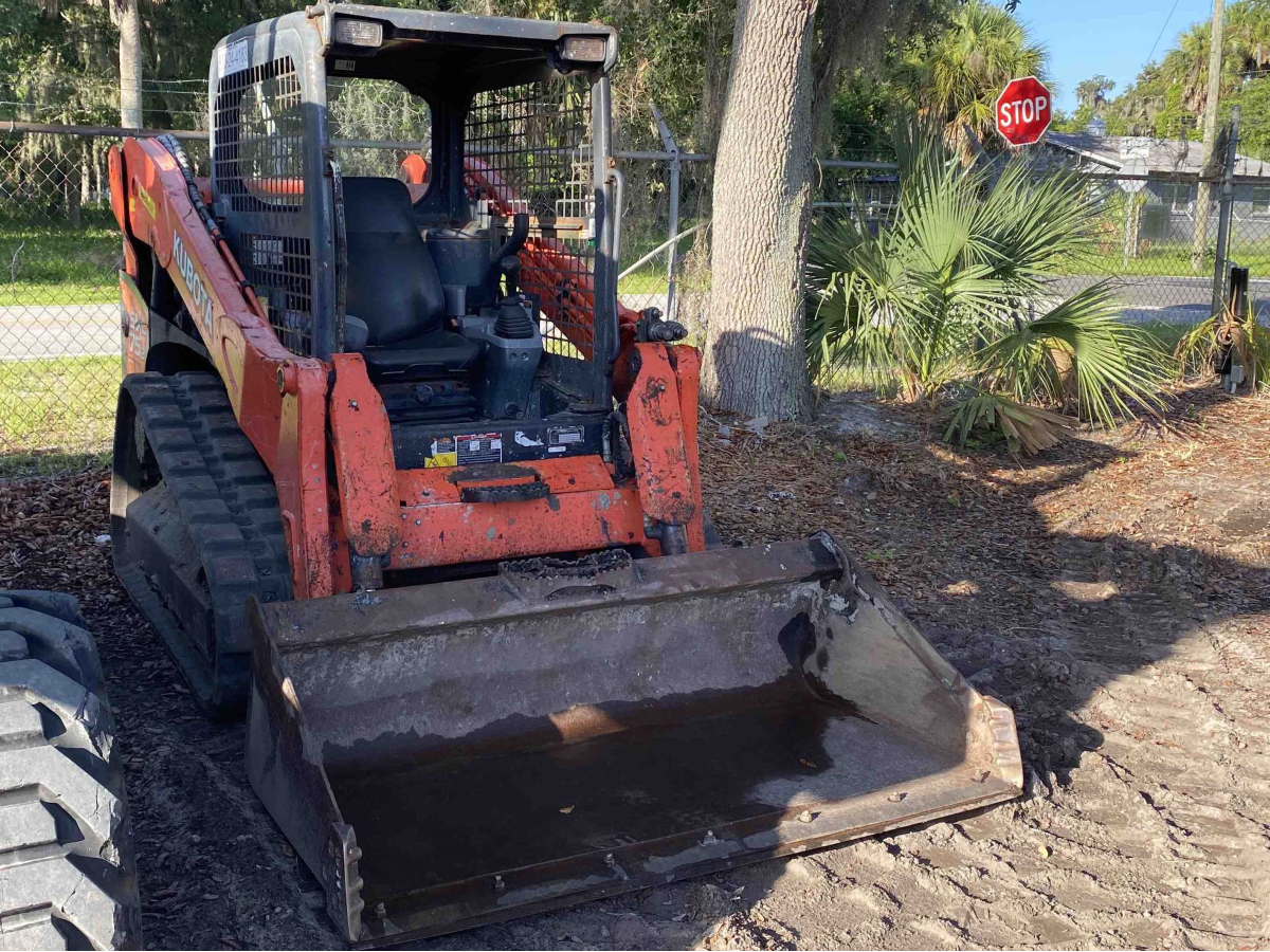 Subcategory - 2,000+ Lb Compact Track Loaders | image 1