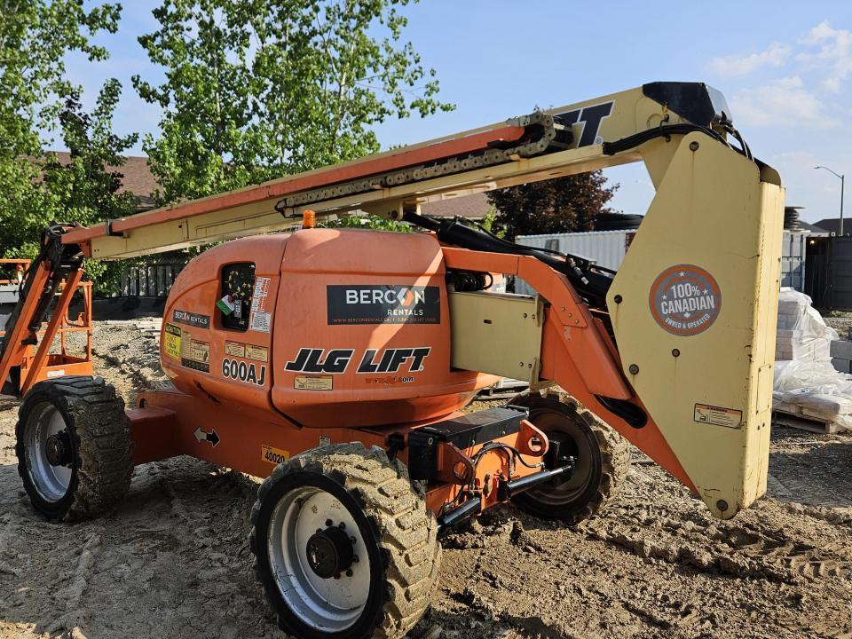 2013 JLG 600AJ | Bercon Rentals