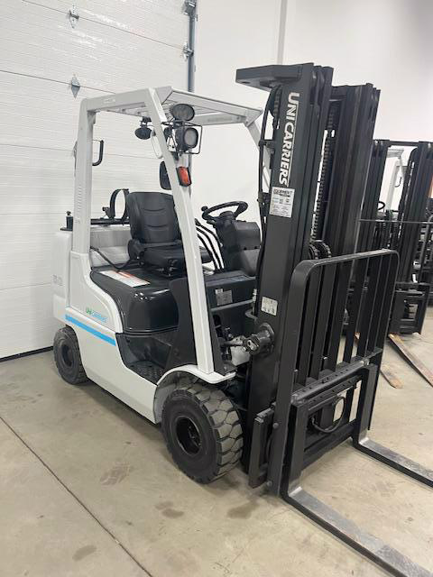 Subcategory - 0-19,999 Lb Pneumatic Tire Forklift Trucks | image 0