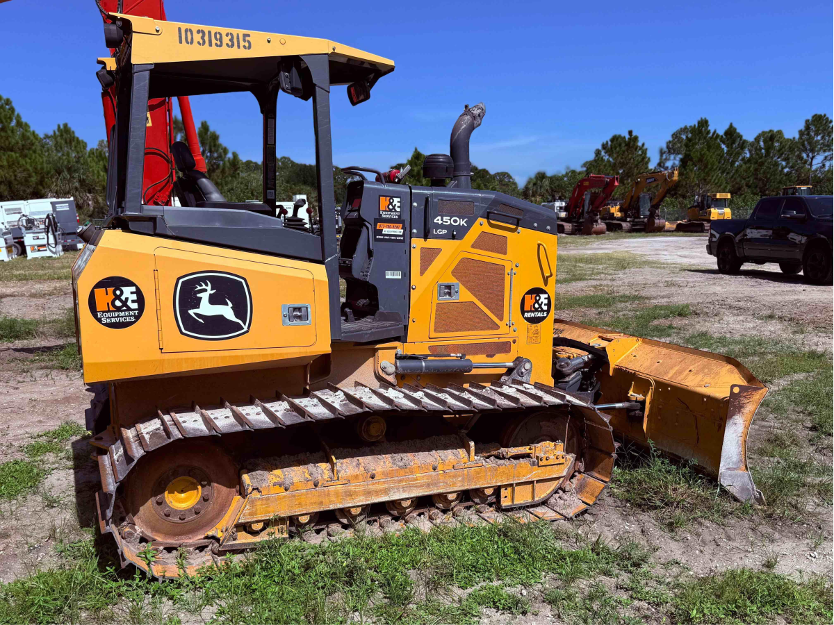 Subcategory - 0-114 HP Crawler Dozers | image 4