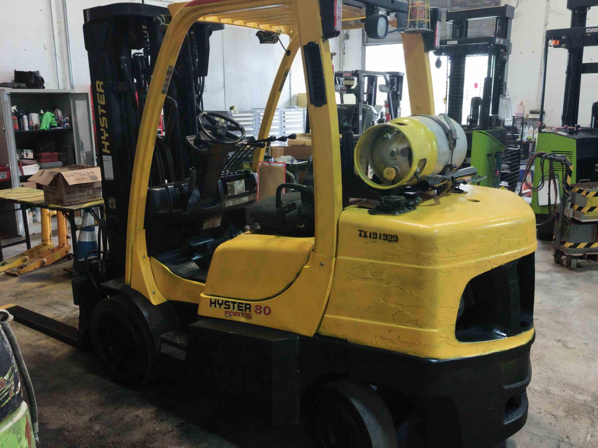 Subcategory - 0-19,999 Lb Cushion Tire Forklift Trucks | image 0
