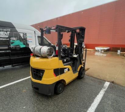 Subcategory - 0-19,999 Lb Cushion Tire Forklift Trucks | image 1