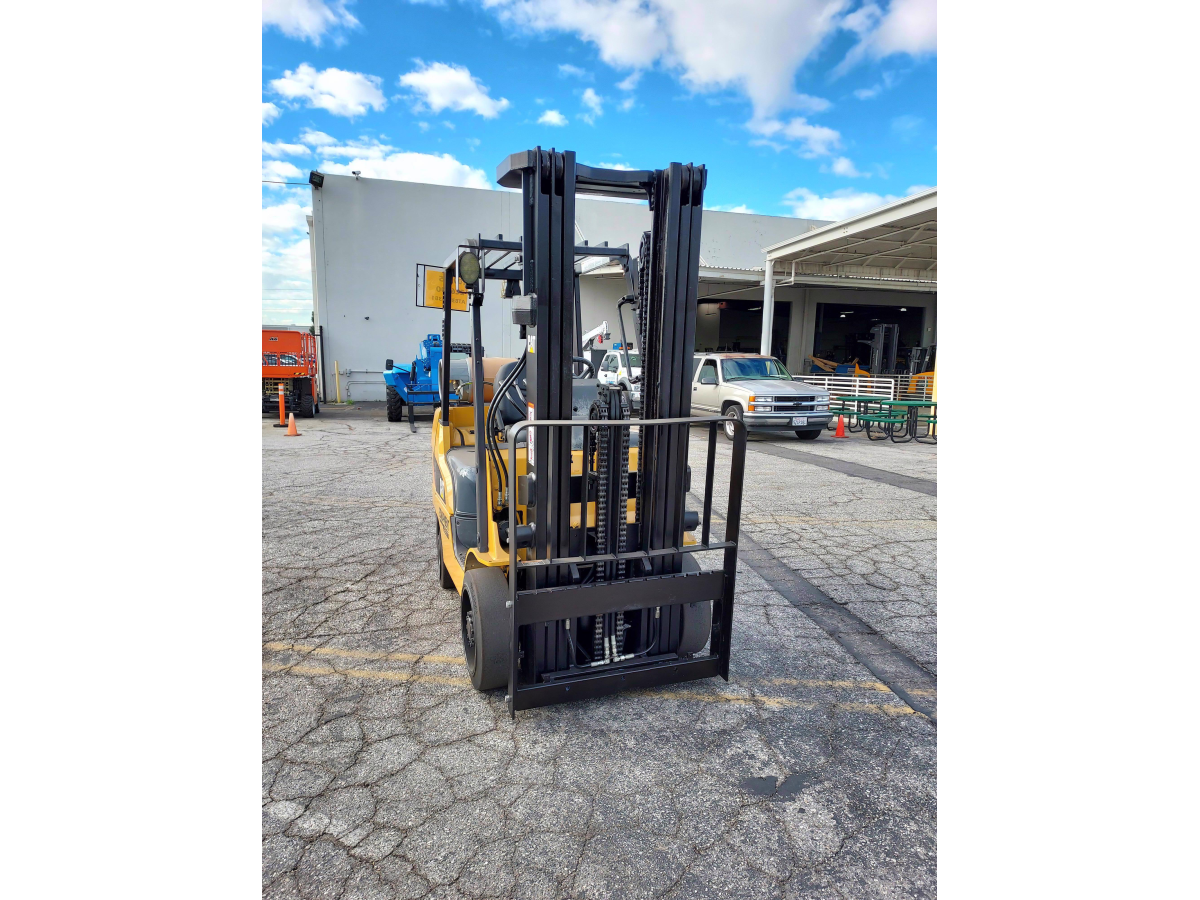 Subcategory - 0-19,999 Lb Cushion Tire Forklift Trucks | image 2