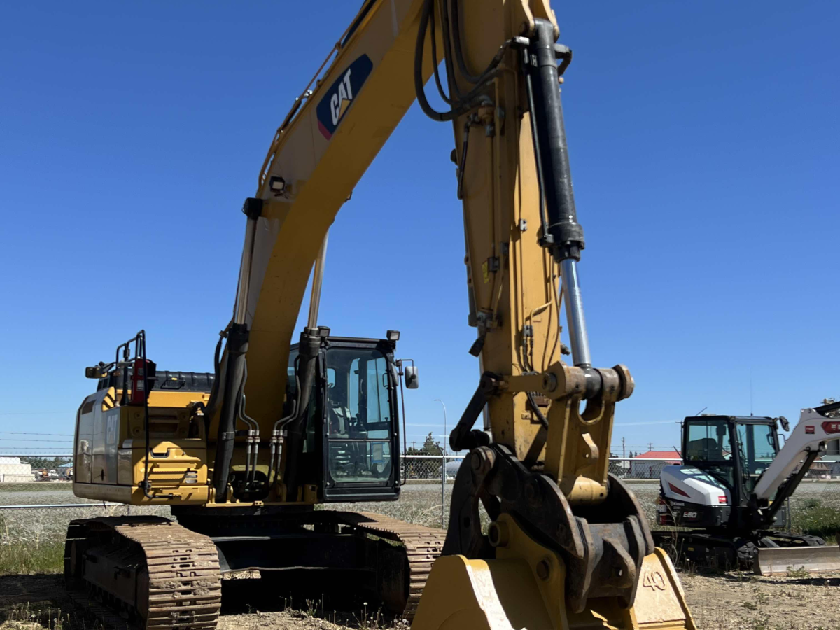Subcategory - 75,000-99,999 Lb Excavators | image 1