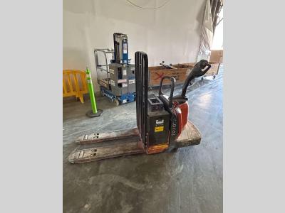 Gallery Thumbnail - Subcategory - Pallet Trucks | image 0